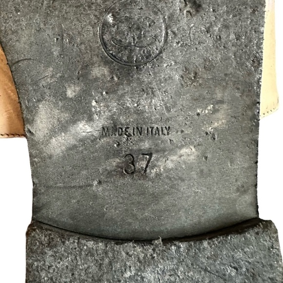 Authentic CHANEL Cream & Black Leather Interlocking C Timeless Sandal Slides 37 - Picture 8 of 12